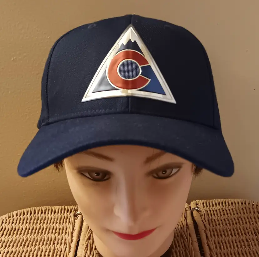 Colorado Avalanche Platinum Metallic Alternate Logo Cap Zephyr NHL Baseball Hat