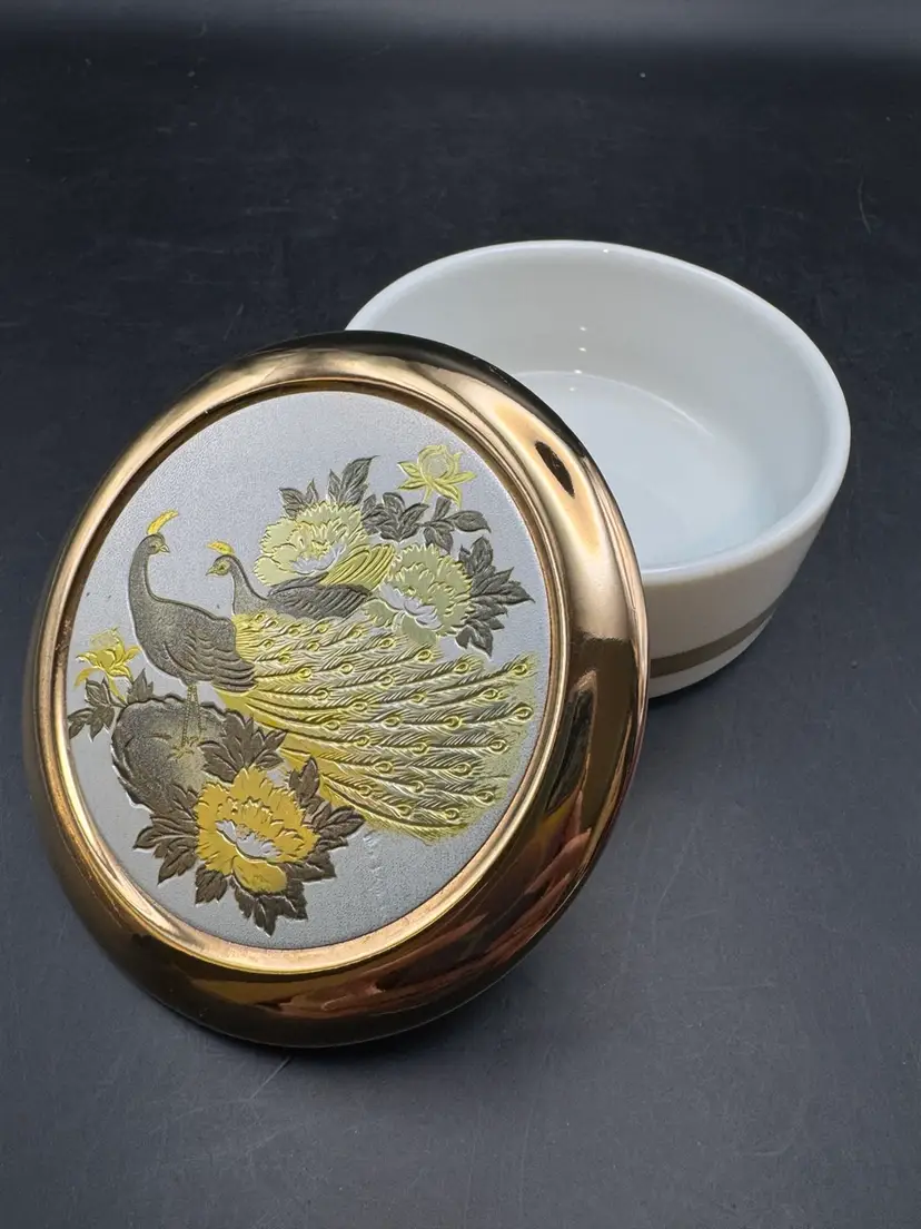 Vintage “The Art Of Chokin” Peacock + 24kt Gold Trim Japan Porcelain Trinket Box 3.5”