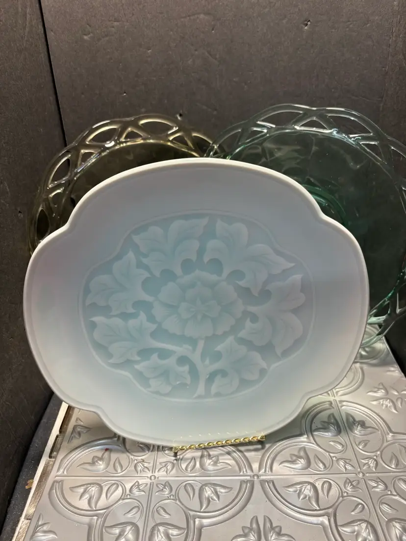 Vintage Celadon Lotus Dish - 1960s Chinese Quatrefoil Lotus Marked With 2glass