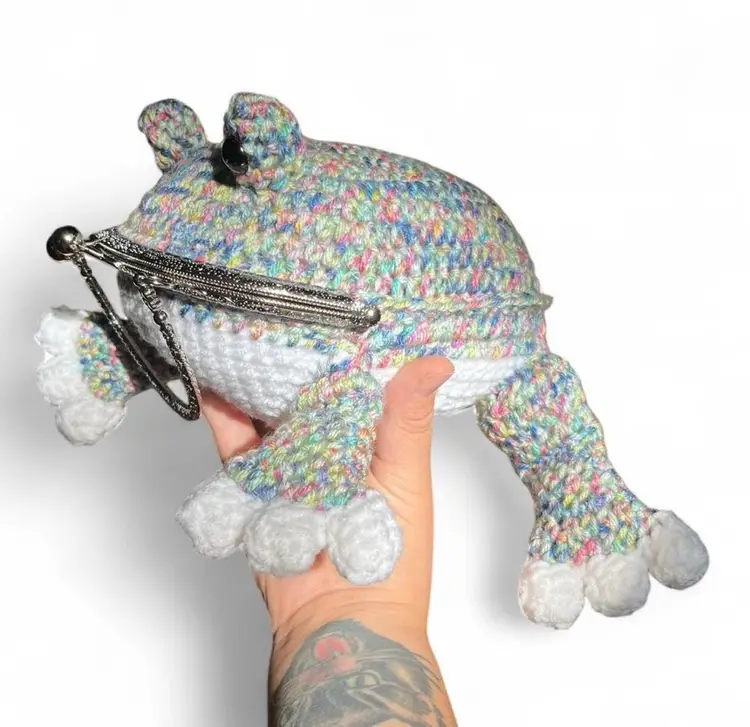 Crochet Frog Purse