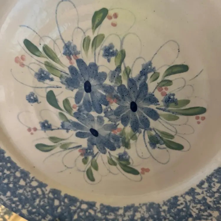 Pair 2 East Texas Pottery Blue Sponge Ware Flowers 11"  Dinner Plate Marshall