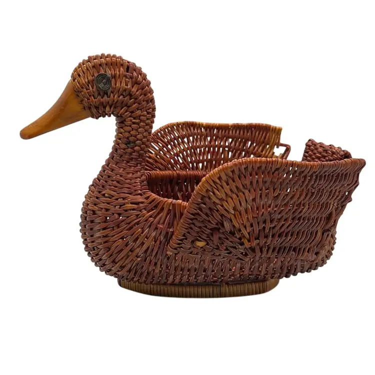 Vintage Woven Chicken Basket Fair Preowned Condition