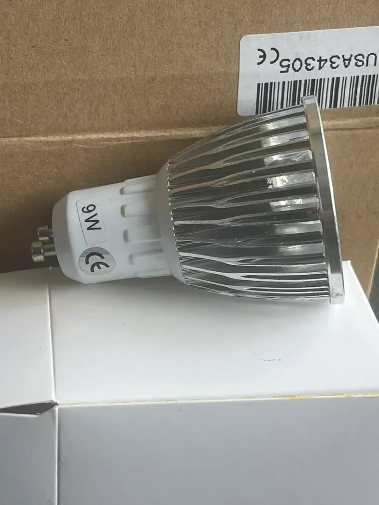 💡 LED Track Light Bulbs (Set of 4) – GU10 | 9W | Cool White | Brand New