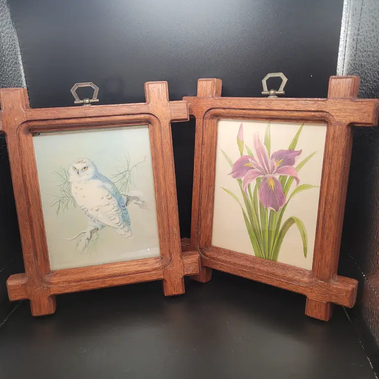 Set of 2 Rustic Wood Pic Frames Art & Crafts or Mission Style 6.75 x 7.75