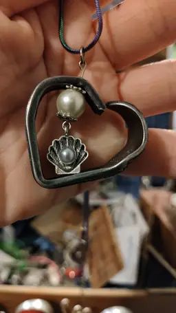 Shell floating heart pendant