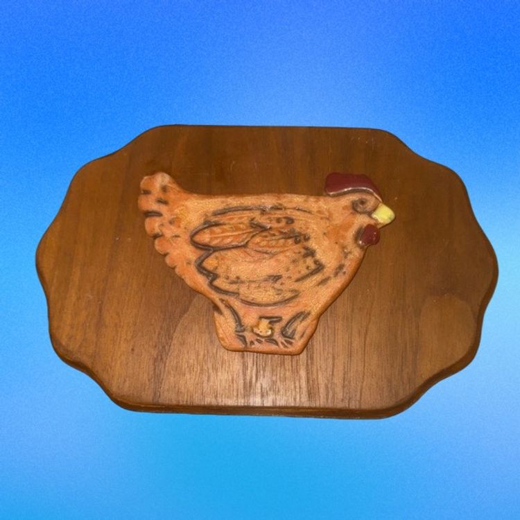 VTG Pottery Chicken Rooster on Wood Wall Plaque Decor Farmhouse Rustic Folksy