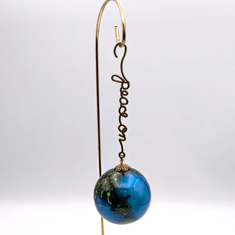 Vtg Department 56 Dept 56 Acrylic World Globe "Peace on Earth" Ornament HTF