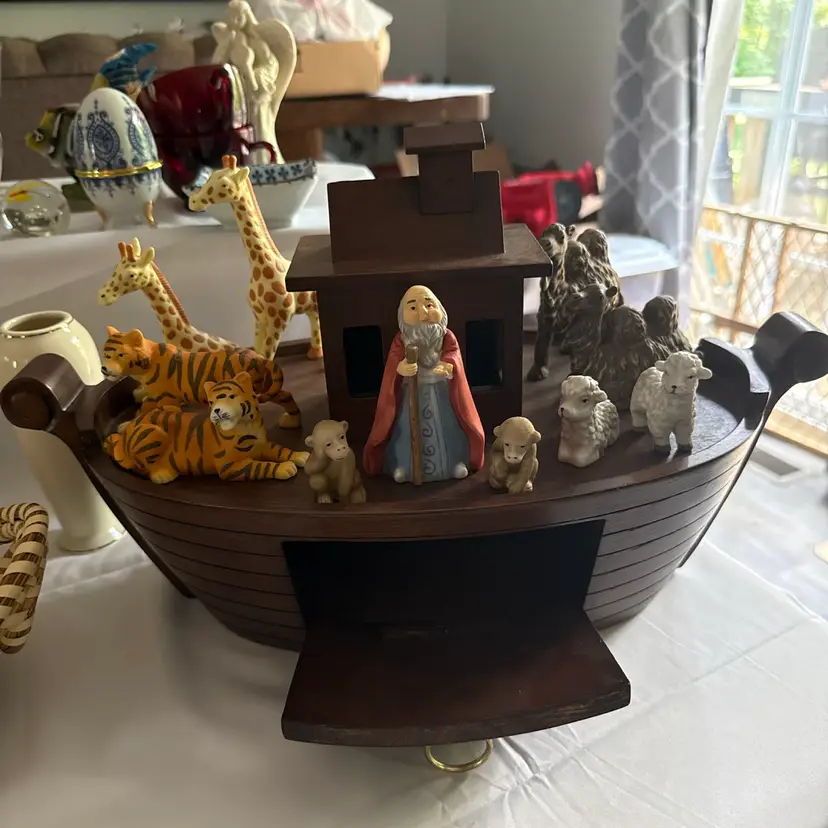 Noah’s Ark Wood Boat With Ceramic Animals