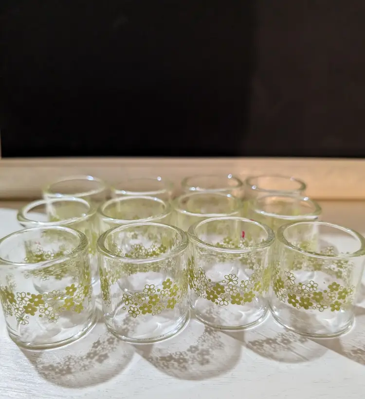 12-pc Set Vintage Pyrex Spring Blossom Design Glass Napkin Rings