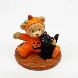 Vintage Russ Lil Haunters Teddy Bear  Pumpkin Black Cat Halloween Figurine 2.75"