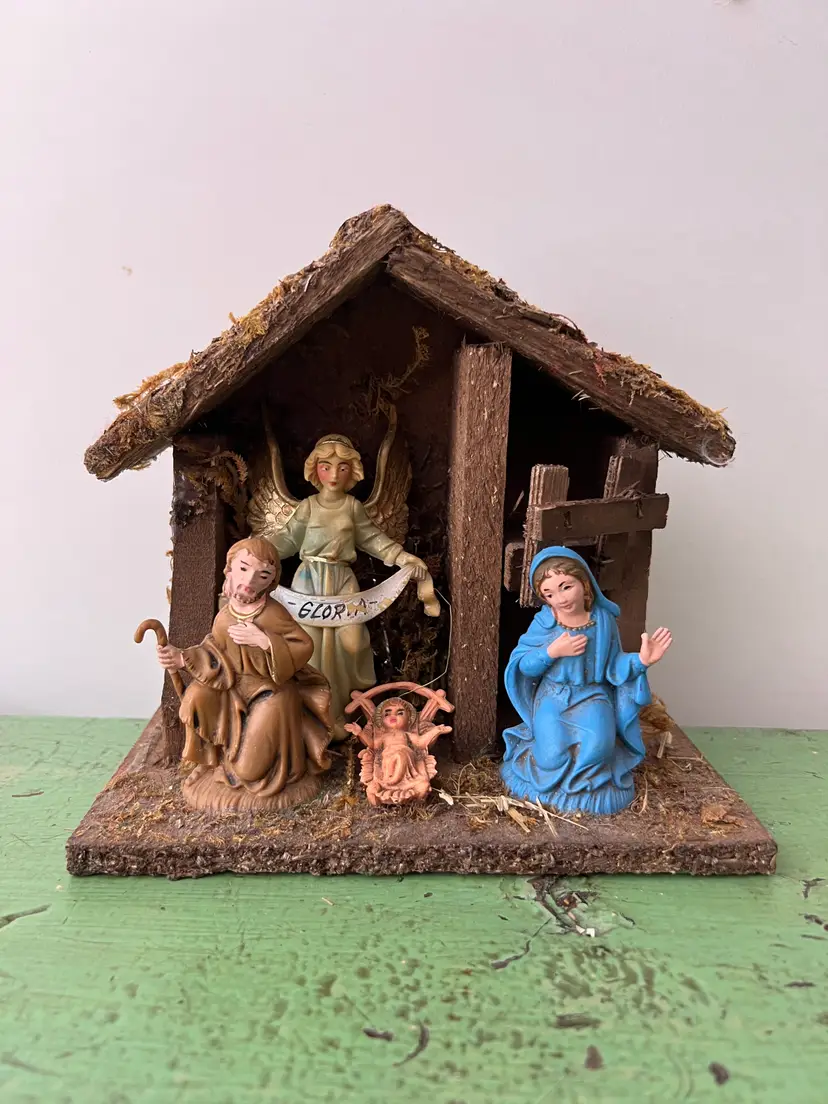 Nativity Set Christmas Manger Creche 7"tall Mary Joseph Jesus made in Italy