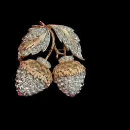 Vintage Goldtone Lisner Double Acorn LG Brooch . Goldtone Finish & Covered Pave GL Crystals. Very Beautiful!!