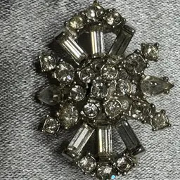 RHINESTONE STARBURST BROOCH