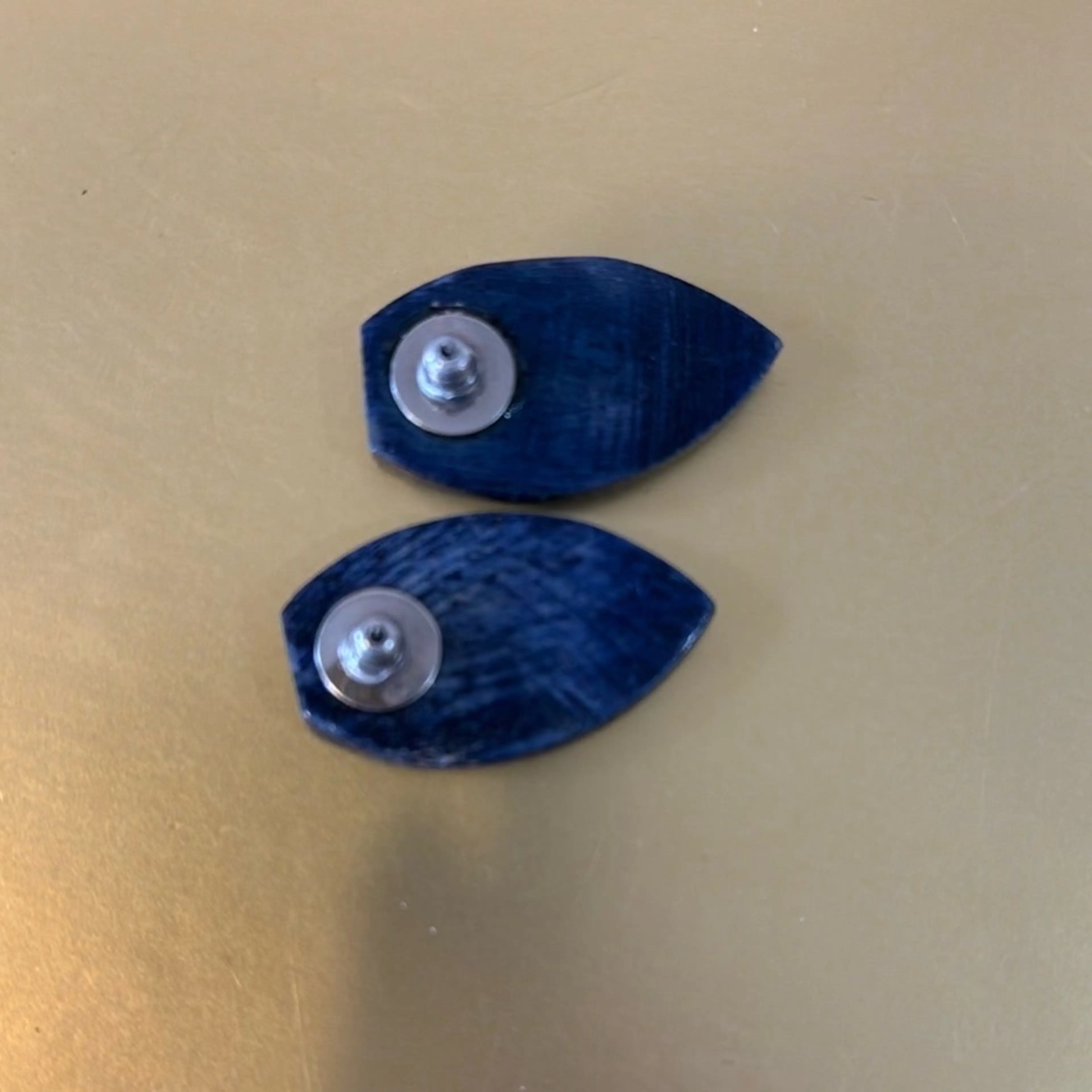 Image 2 of 2