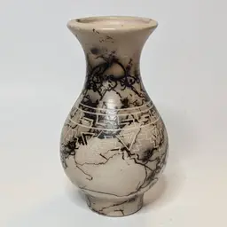 Exceptional Dine Navajo Etched Horse Hair Art Pottery Vase Signed 5" Art Pott
