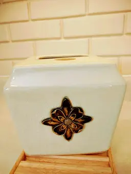 VINTAGE CERAMIC MID CENTURY TISSUE BOX COVER