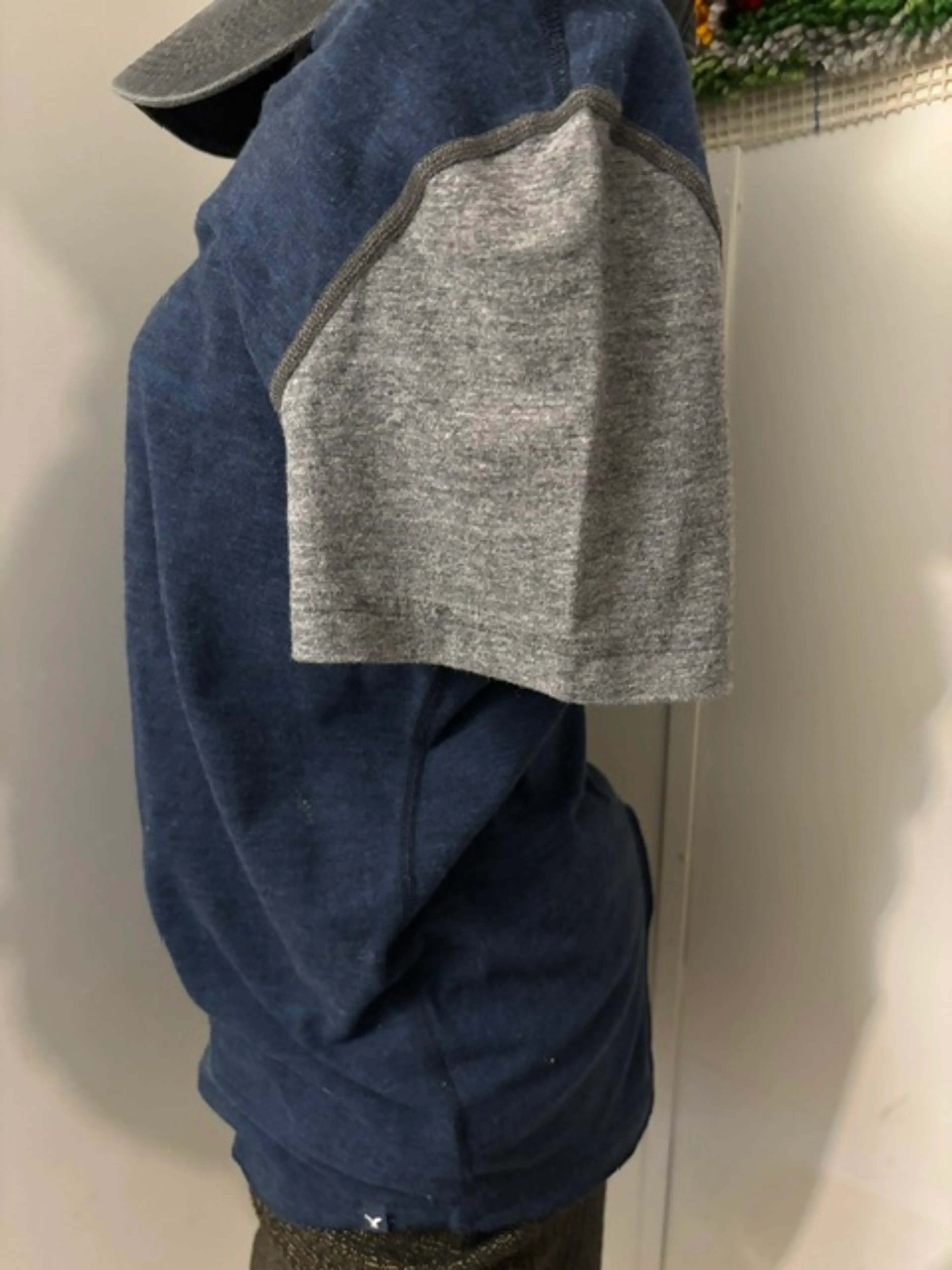 Image 2 of 5