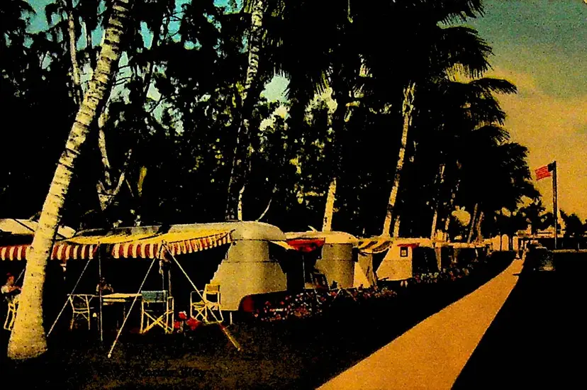 Trailer Camp in Florida Linen Postcard