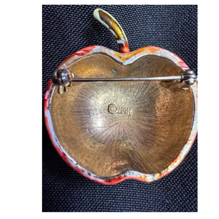 Vintage MCM HAR Enamel Apple 🍎 Brooch 2”x 1.25”