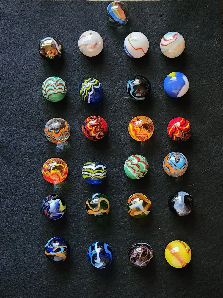 More Marbelous Shooter Marbles-18 Glowers! (choice)