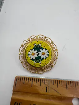 Micro Mosaic Italy Daisy Gold Tone Pin Brooch Round 1.25”