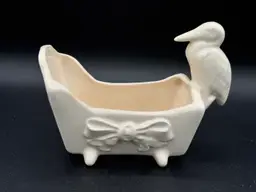 Vintage planter - Stork on bassinet (white)
