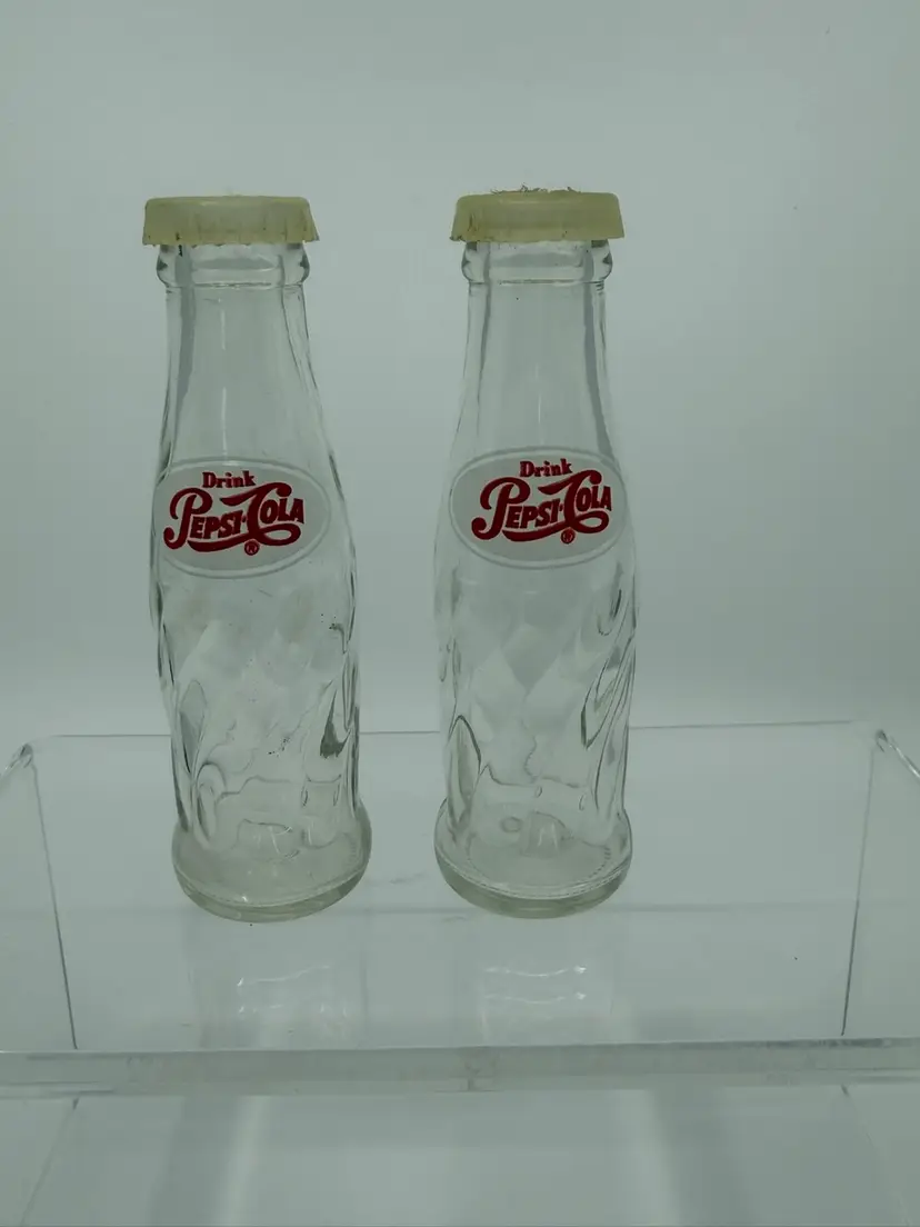 Vintage Glass Pepsi Cola Swirl Bottle Novelty Salt Pepper Shaker Set