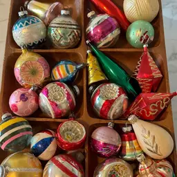 #10 - Winners Choice Of Vintage Ornament