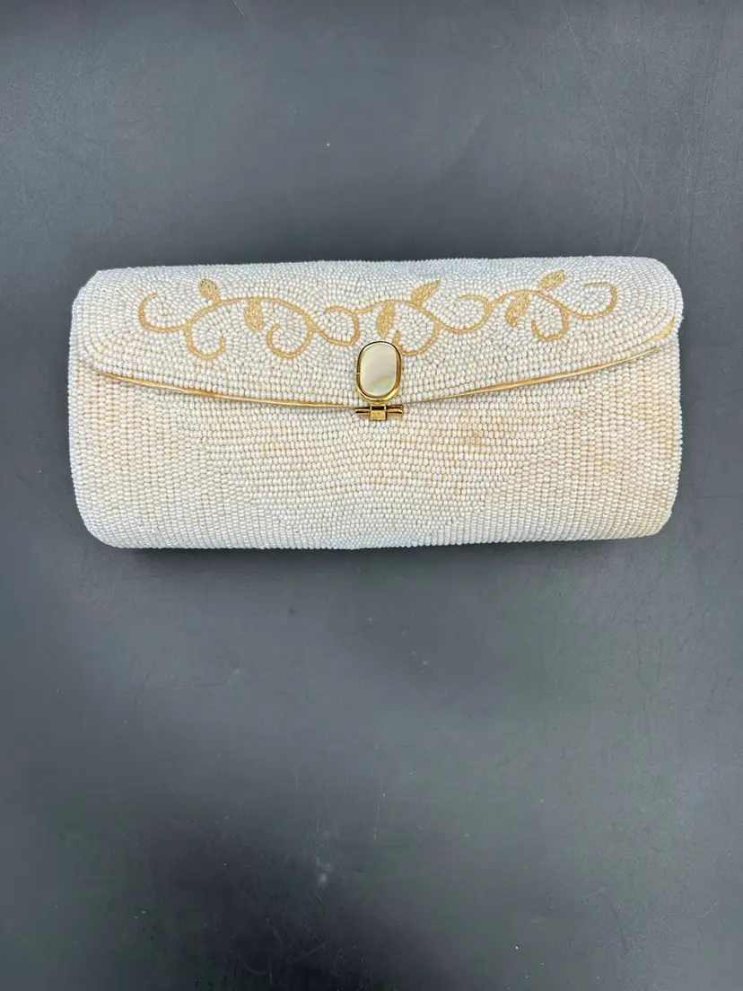 Vintage Cream And Gold Colored Seed Bead  Barrel/Cylinder Clutch Purse with mother of pearl closure