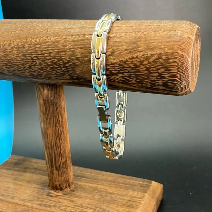 Silver And Gold Tone Bracelet 8 1/2” Long