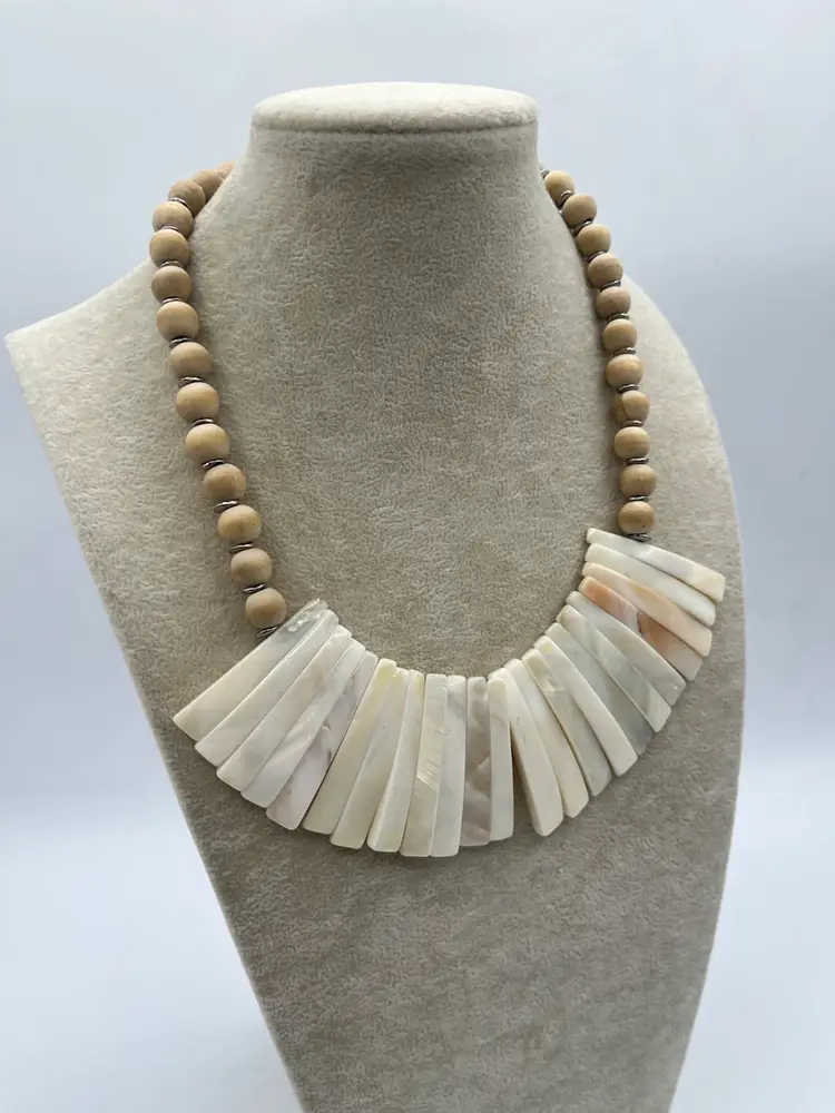 #J29 - Lydell NYC Mother Of Pearl Shell Wood Beachy Bib Necklace