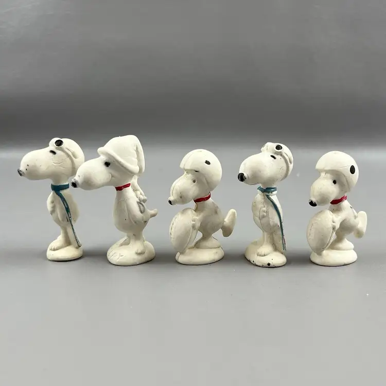 Lot Of 5 Vintage 1960s Rubber Figures Snoopy United Feature Syndicate Peanuts 2.25"