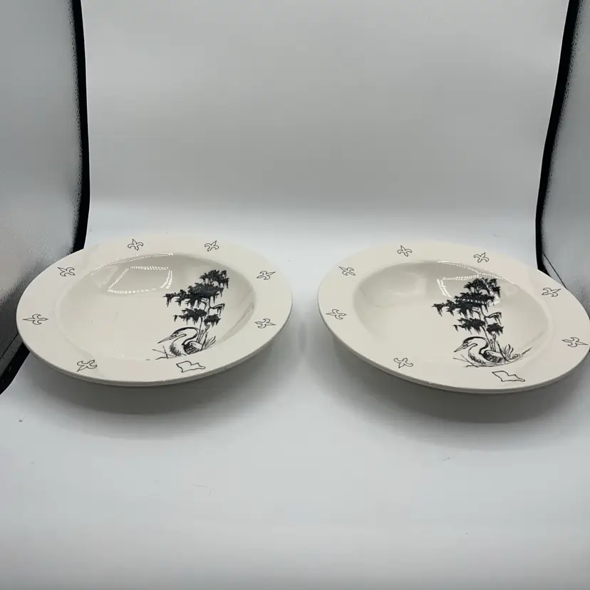 Tony Bernard Gumbo Bowls 10.5” Set Of 2 Fleur De Lis Heron 2019 Limited Edition