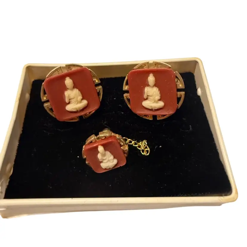 Vintage Swank Cufflink & Tie Tack Pin Set - Cameo Buddha NIB Vintage Set