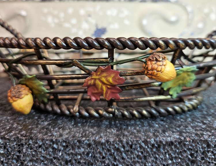 Twisted Metal Rope Serving Basket w/ Pine Cone & Leaf Embellishments Autumn Fall