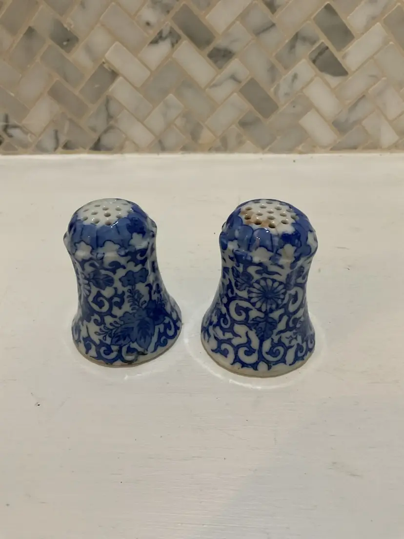 Vintage Blue & White Phoenix Bird Shakers