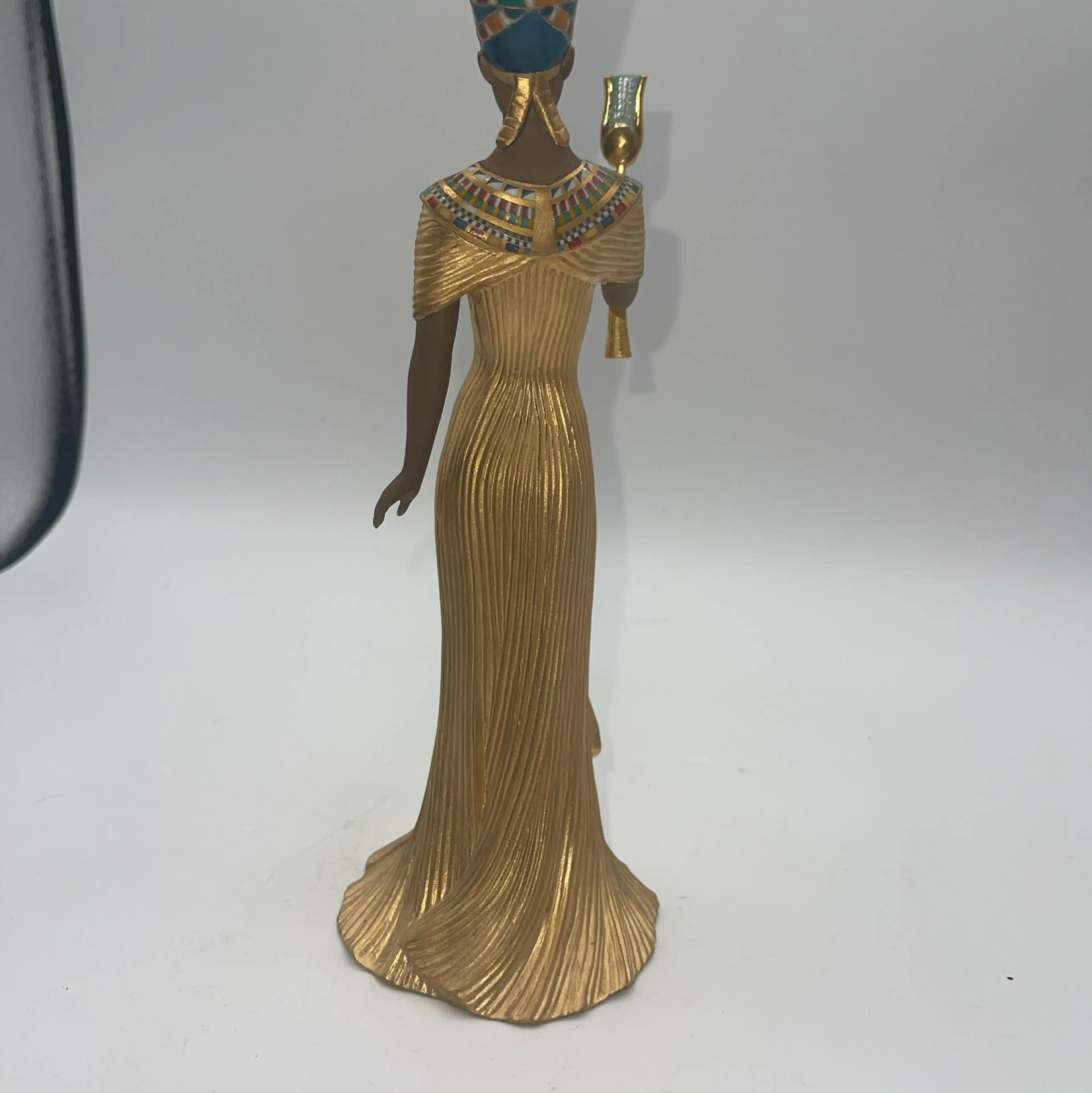 Image 4 of 9