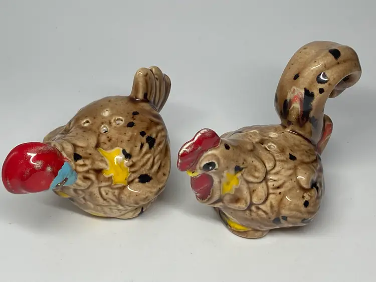 Handmade, Signed by Artist Chicken & Rooster Salt & Pepper Shaker