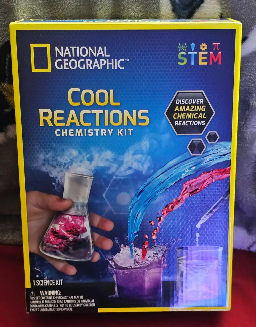 National Geographic Cool Reactions Chemistry Set Unopened Ages 8+ Fun Learning