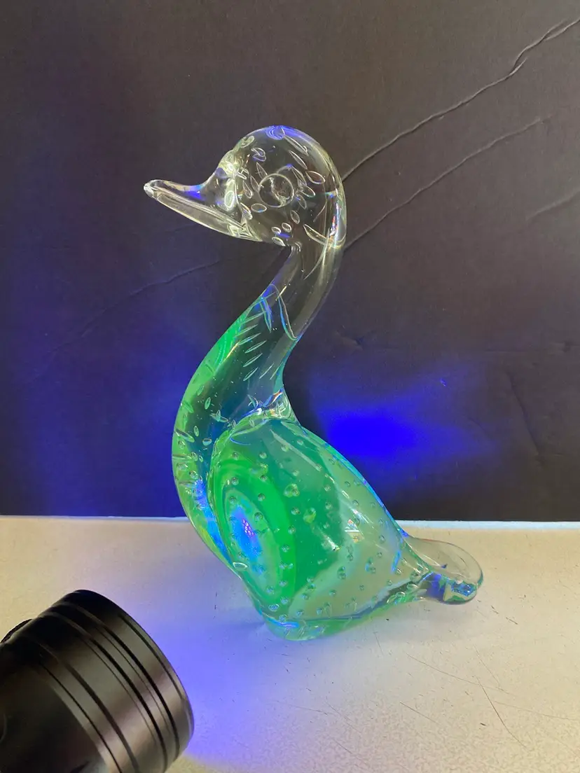026 Swan Controlled Bubble Green Glow w 390 Paperweight