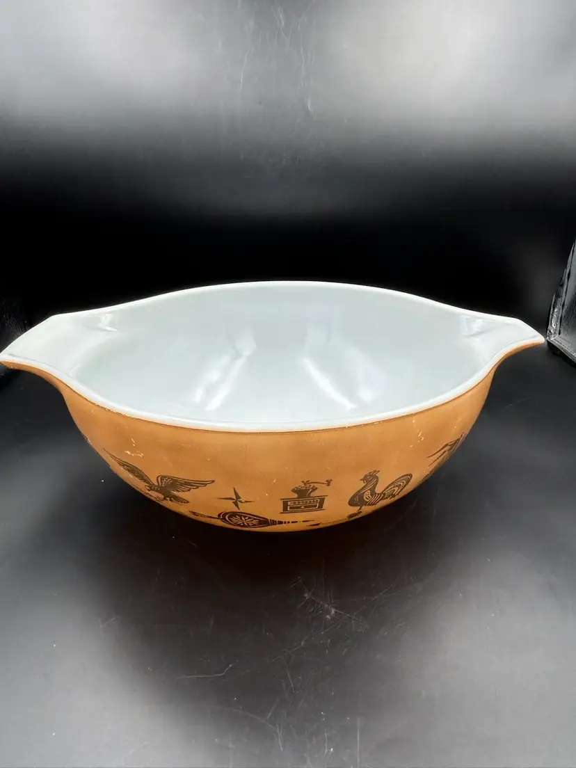 Pyrex  Cinderella Brown Gold Glass Mixing Bowl Early American 4 Quart