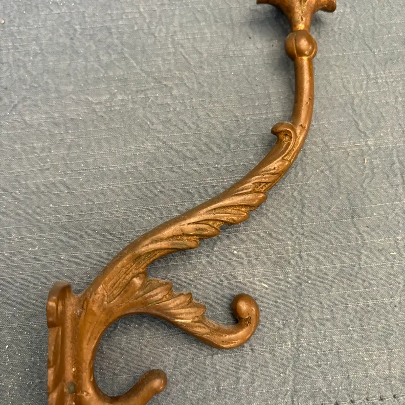 Vintage Cast Brass Victorian Revival Coat Hat Hook Acanthus Fleur De Lis