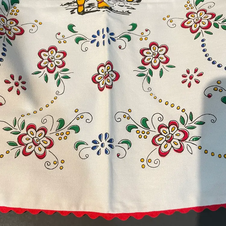 Small Vintage Apron - Portugal - Madeira - Couple Dancing