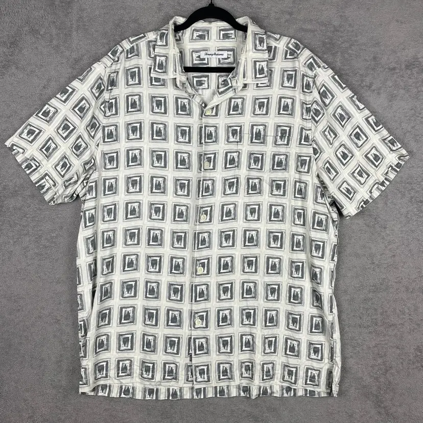Tommy Bahama Shirt Mens XL Gray Silk Geometric Print Short Sleeve Button Up
