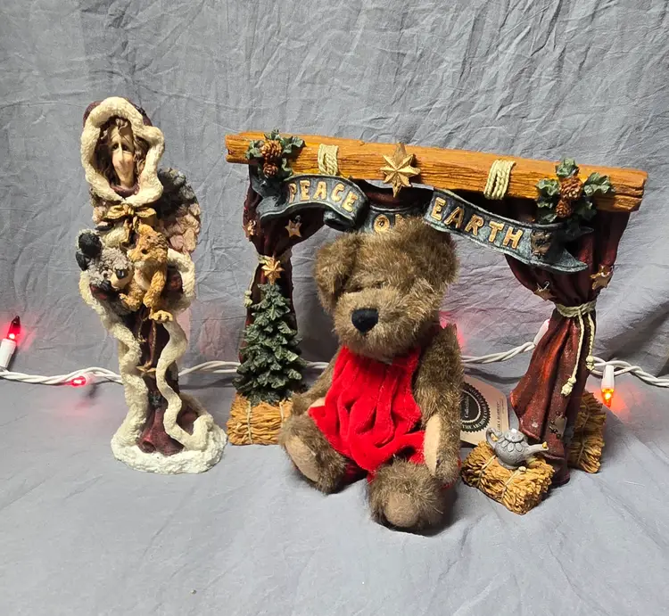 Boyd Bears Collectible Bear & Resin Angel Peace on Earth