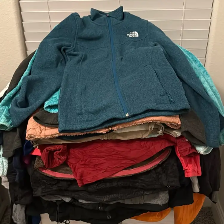 🔥 39-Piece The North Face Jacket Bale — No Defects | Ready to Sell 🔥