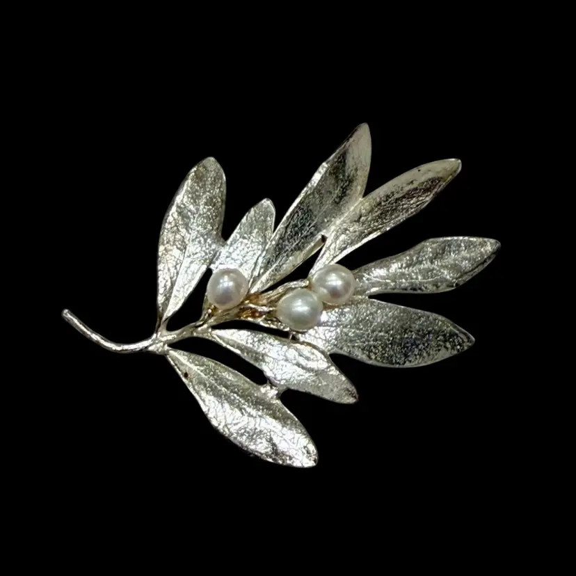 Vintage MMA Metropolitan Museum of Art Michael Michaud Olive Branch Brooch 2.40”x 1.75”