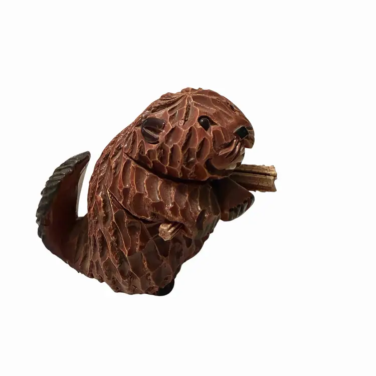 vintage Artesania Rinconada Beaver figurine, model #071, handmade in Uruguay