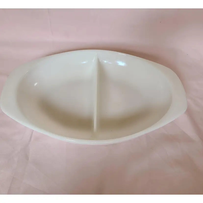 Vintage Pyrex Milk Glass Divided 1.5 Qt Serving Dish Platter USA White