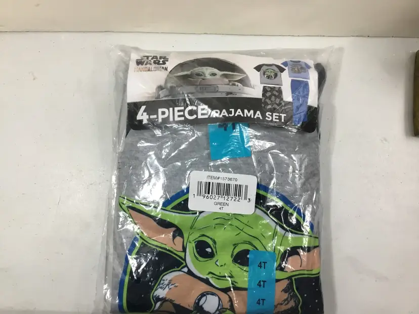 Star Wars Baby Yoda pajamas, cotton, 2 sets, size 4T, new in package